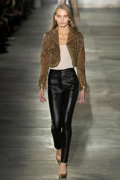 Look 26